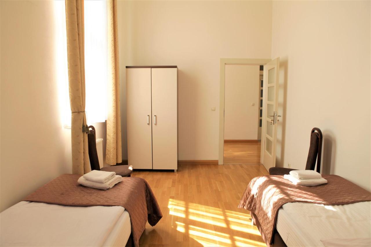 Dom Notre Dame Bed & Breakfast Wrocław Dış mekan fotoğraf