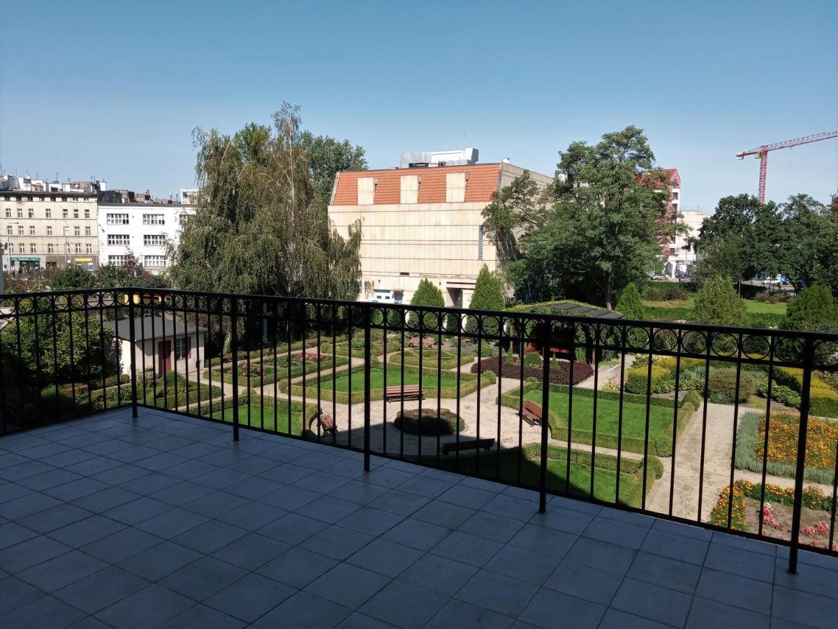 Dom Notre Dame Bed & Breakfast Wrocław Dış mekan fotoğraf